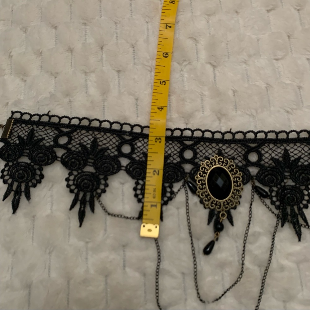 Black Lace Gothic Choker Necklace with Ornate Pendant - Picture 6 of 6